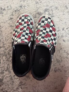 Vans womens Slip-On Sneakers in Black, White & Red Rose Print